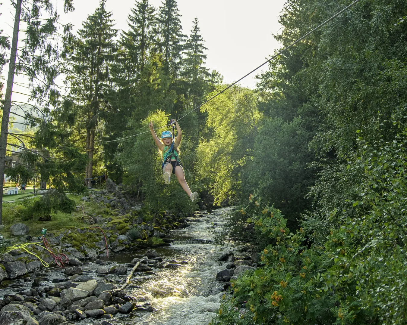 Høyt og lavt klatrepark på Topcamp i Ål